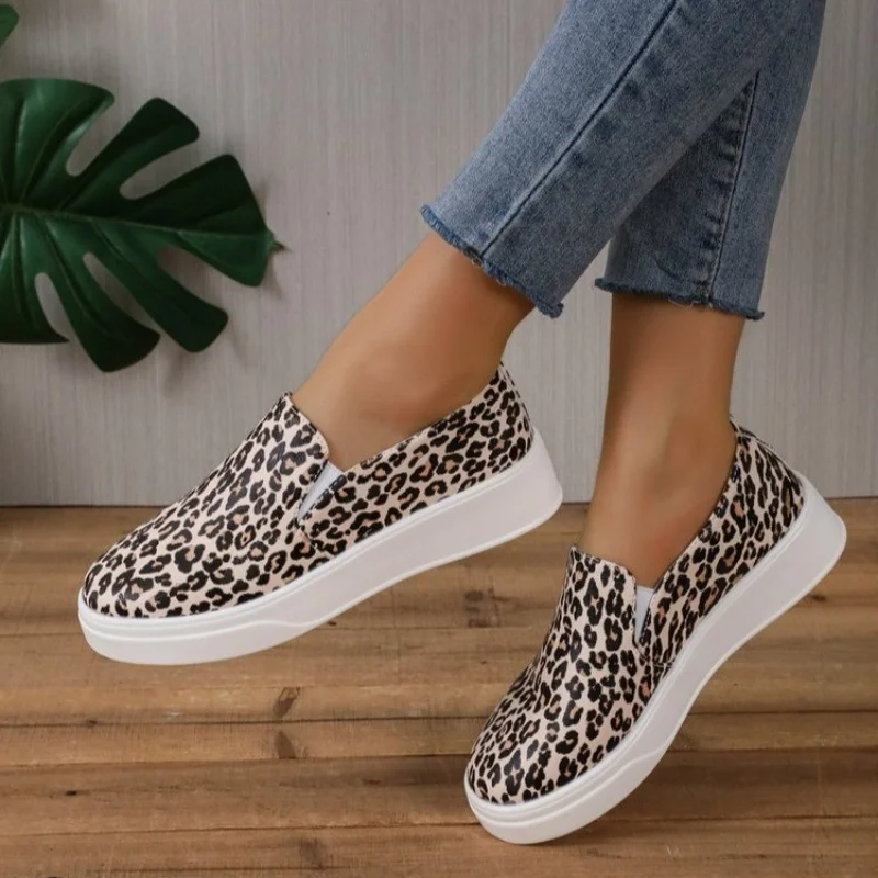 Leopard Sapatos de Lona de Mulheres 2023 Outono Casuais Novo Plano de Deslizamento-no sapato Deslizar sobre Preguiçoso Sapatos Aluno Pano de Sapatos