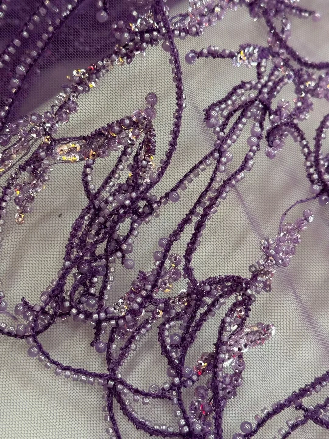 Luxo Frisado Tecido De Renda Para As Mulheres De Noiva Branco Handmade Esferas De Cristal Glitter Sequência Francês Líquido De Costura Africana De Tule Com Paetês