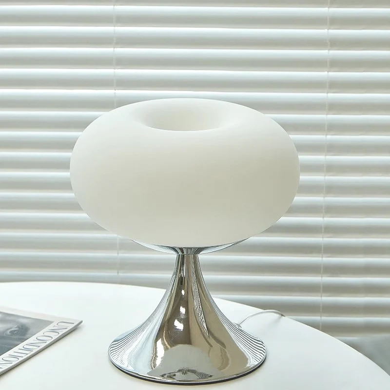 Bauhaus Creme de Vento Lâmpada da Tabela do Quarto Lâmpada de Cabeceira para a Sala de Apple Vintage de Vidro Atmosfera luz da tabela