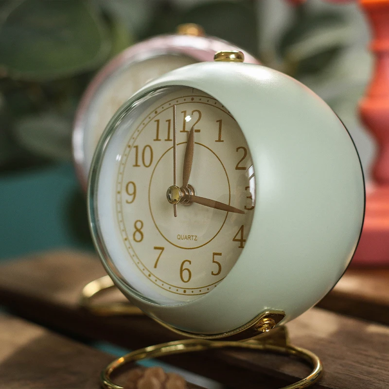 Criativo Relógio Despertador Vintage Relógio De Mesa Em Silêncio Ponteiro Relógios Relógio De Mesa De Decoração Do Quarto Relógio Digital De Cabeceira Decoração De Casa