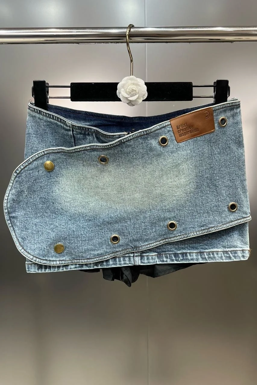 PREPOMP 2023 Verão, Nova Coleção Multi Fivelas para cinto de Inclinação Irregular Azul Super Curto Mini-Saia Jeans Mulheres GK867