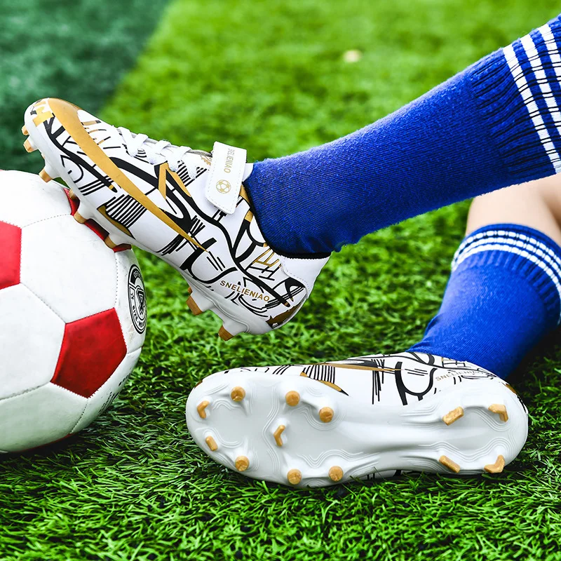 Botas de futebol do Menino Relvado de Futebol Chuteiras Exterior antiderrapante Futebol de Inicialização para os Meninos Profissional Top Baixa Grama de Formação de Calçado de Desporto