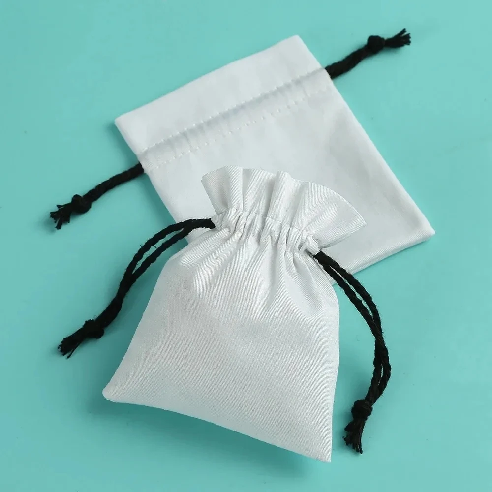 50pcs de Algodão Branco Enlatado Cordão, Corda, Saco de Jóias Pequenas Bolsas para Casamento Doces Anéis de Embalagem de Saco de Presente Personalizado Saco de Presentes